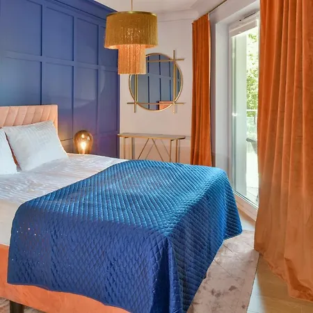 Navigator- Nadmorskie Tarasy Port * Kołobrzeg