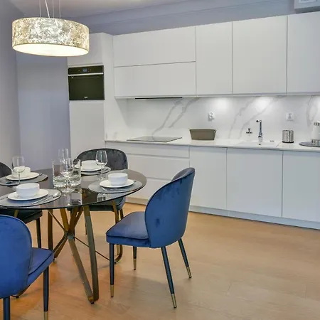 Navigator- Nadmorskie Tarasy Port Kołobrzeg