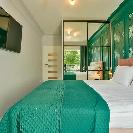 Navigator- Nadmorskie Tarasy Port קולובז'ג