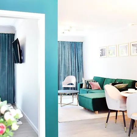 Navigator- Nadmorskie Tarasy Port דירה קולובז'ג